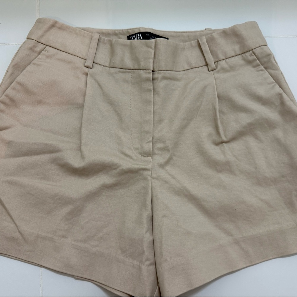 Zara Classic Tan Beige Short size Small - Picture 2 of 5